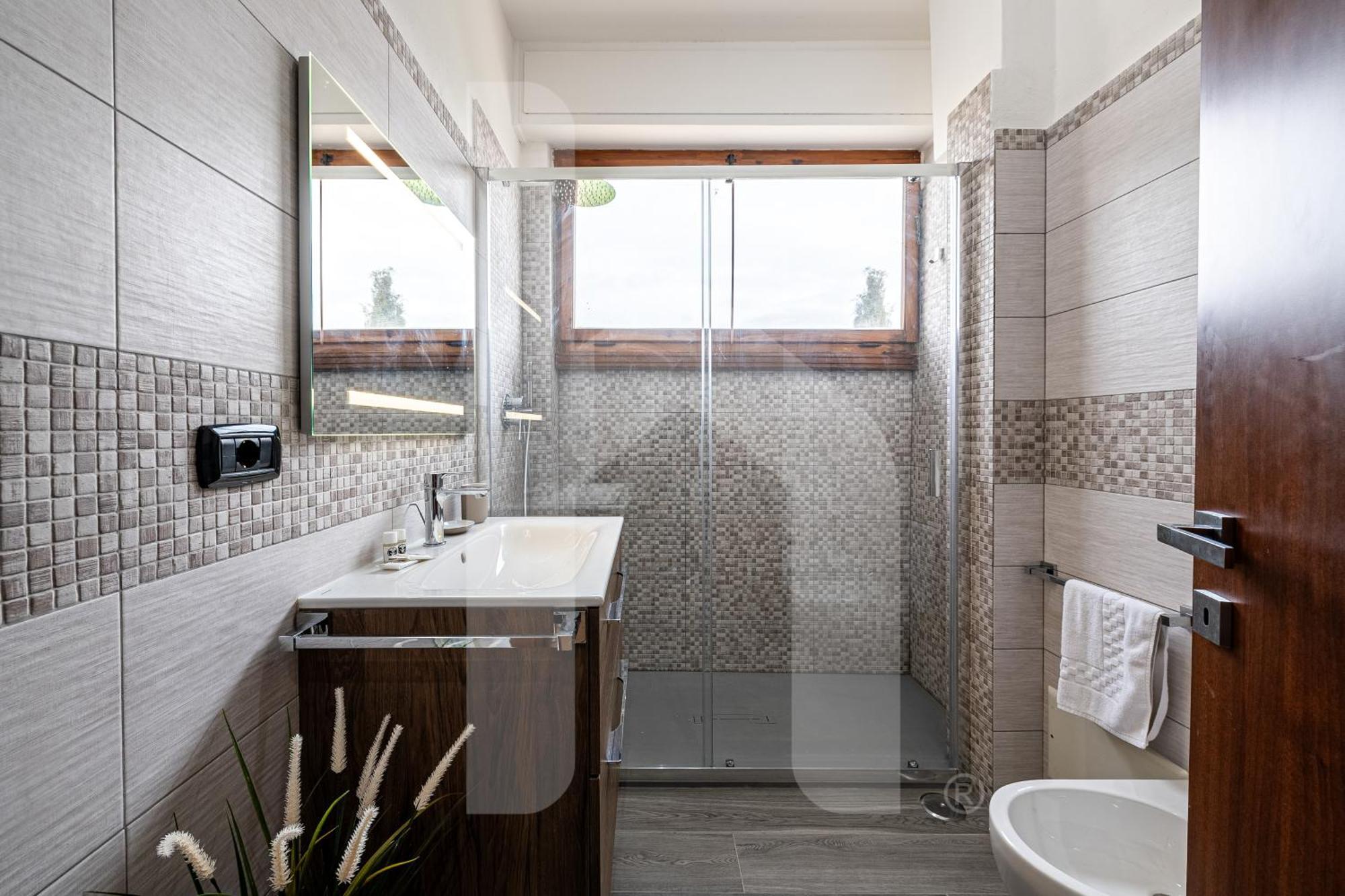 Homiday - - Elegant Apartment- 3 2 Bagni