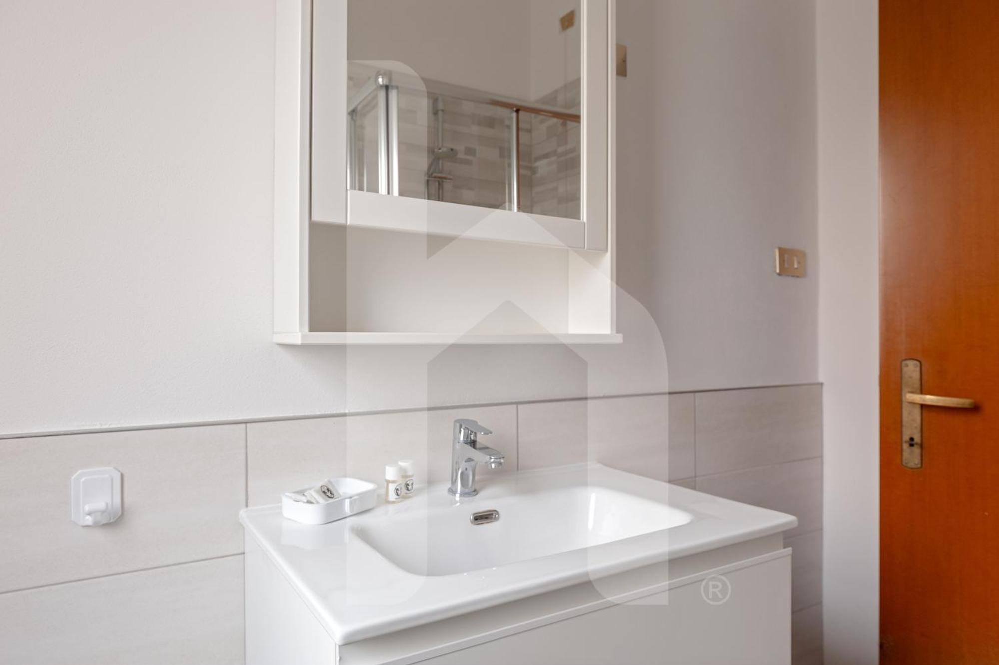 Apartamento Homiday- Ospedale Cisanello - Free Parking Pisa