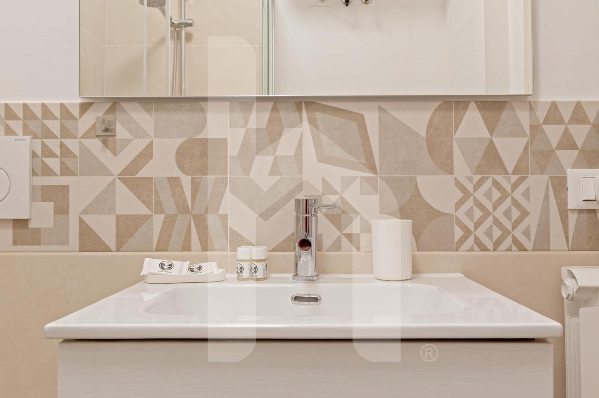 Apartamento Homiday- New Apt- Free Parking- Aeroporto - Ospedale Pisa