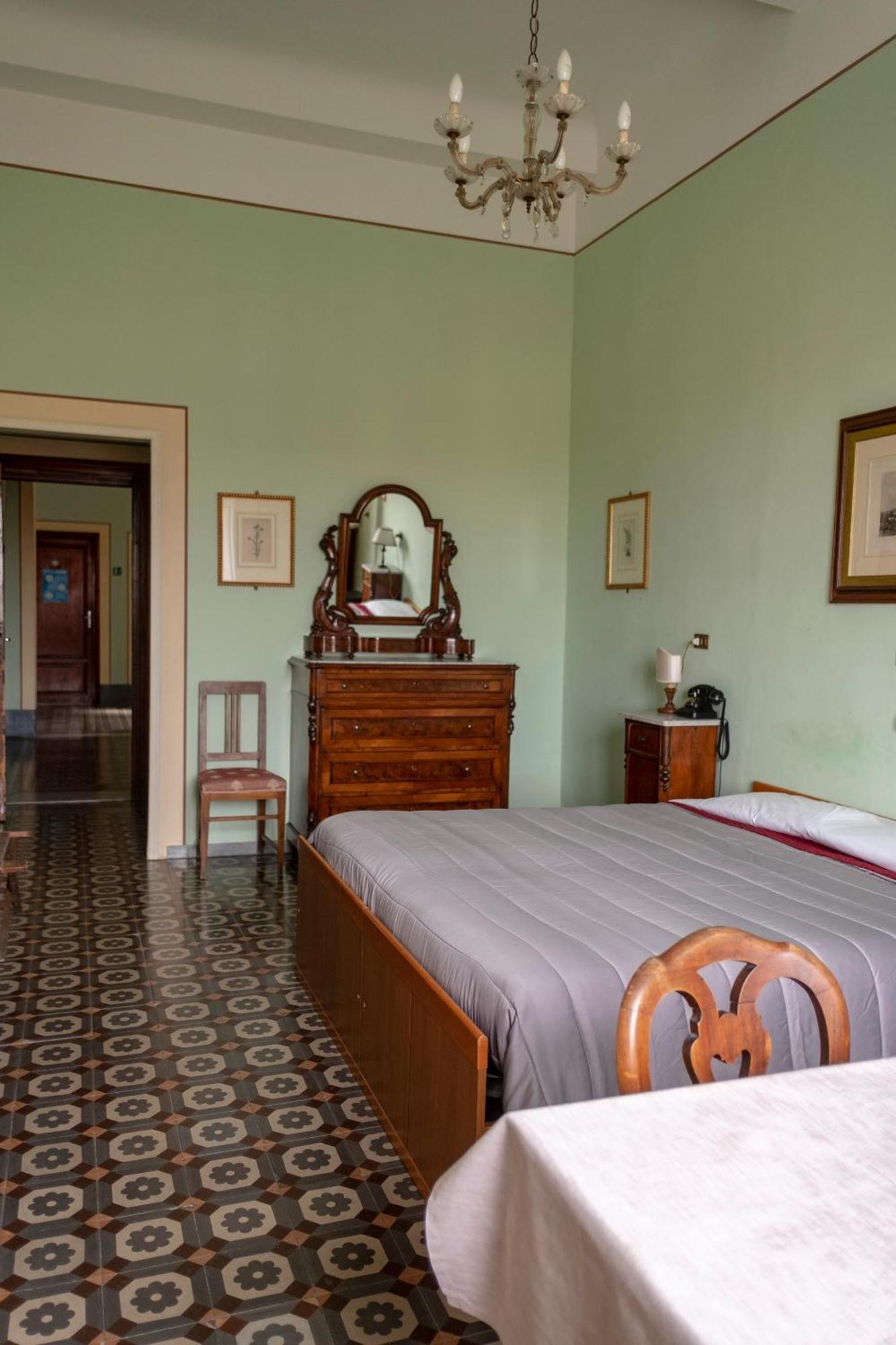 Royal Victoria Hotel 3*