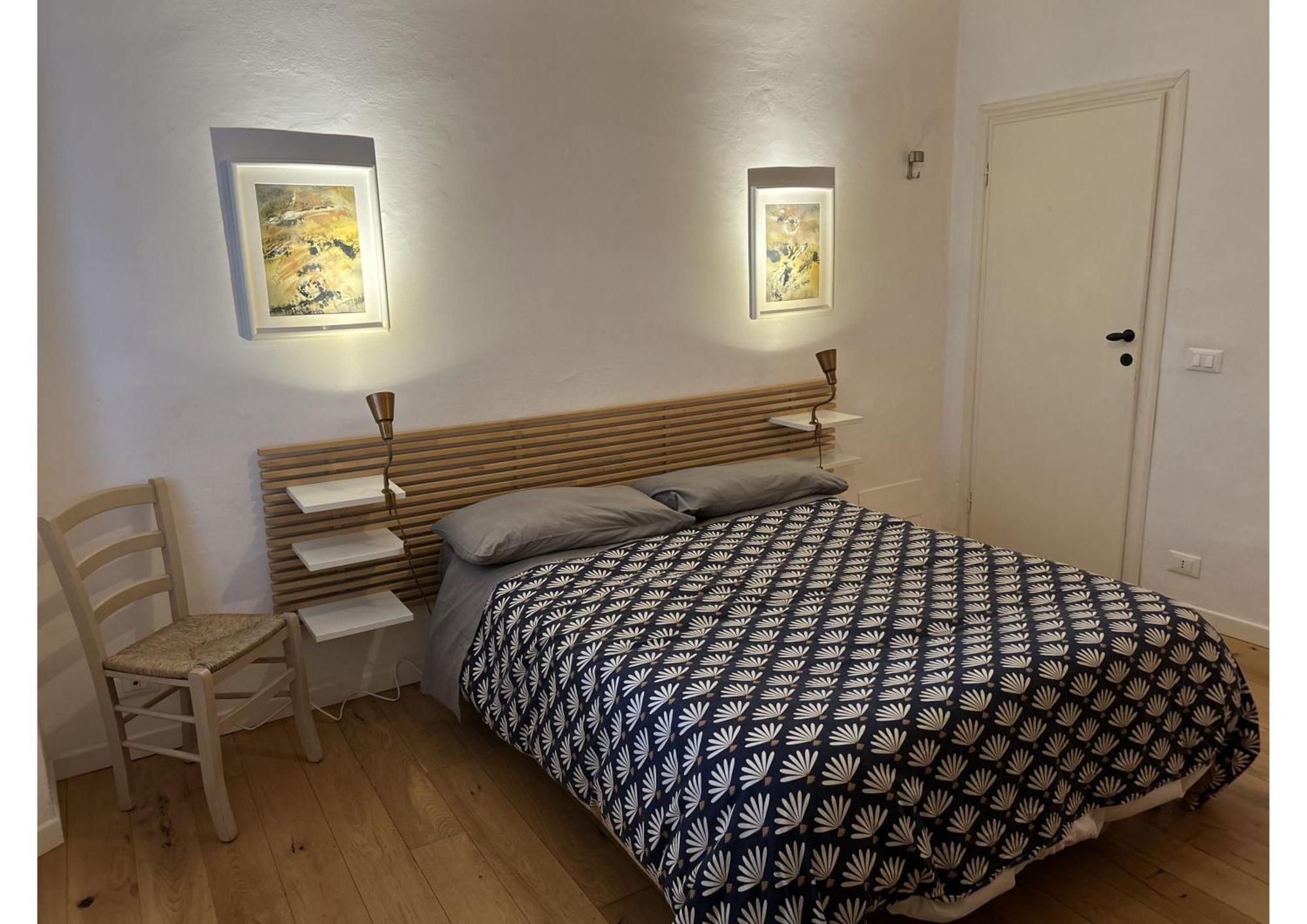 Apartment Frescos House