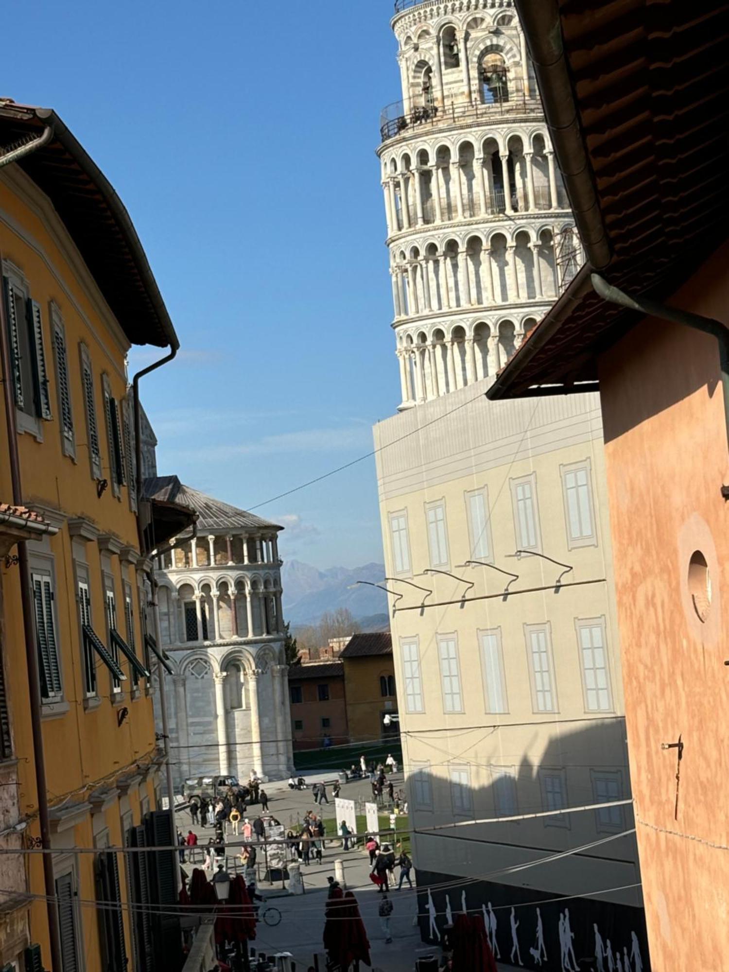Window To The Tower Bed & Breakfast Pisa