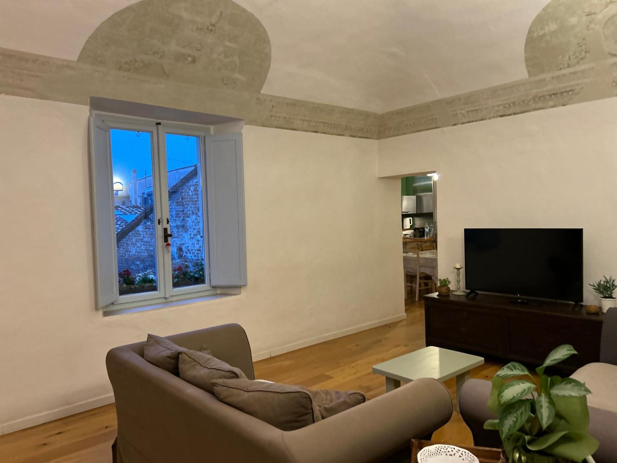 Apartment Frescos House *