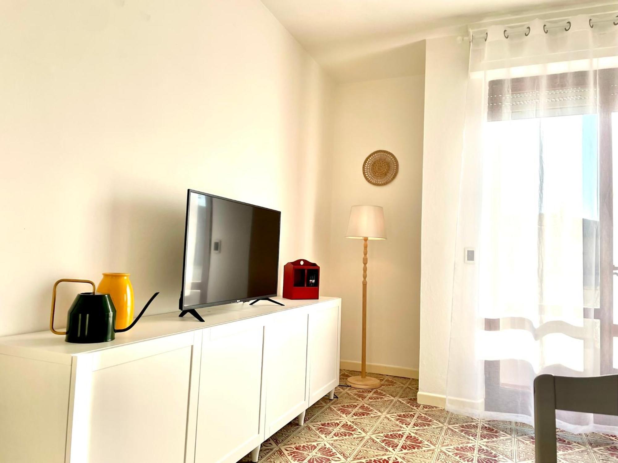 Apartment Landi 13 - Attico 2 Camere, Balcone, Parcheggio, Ascensore *