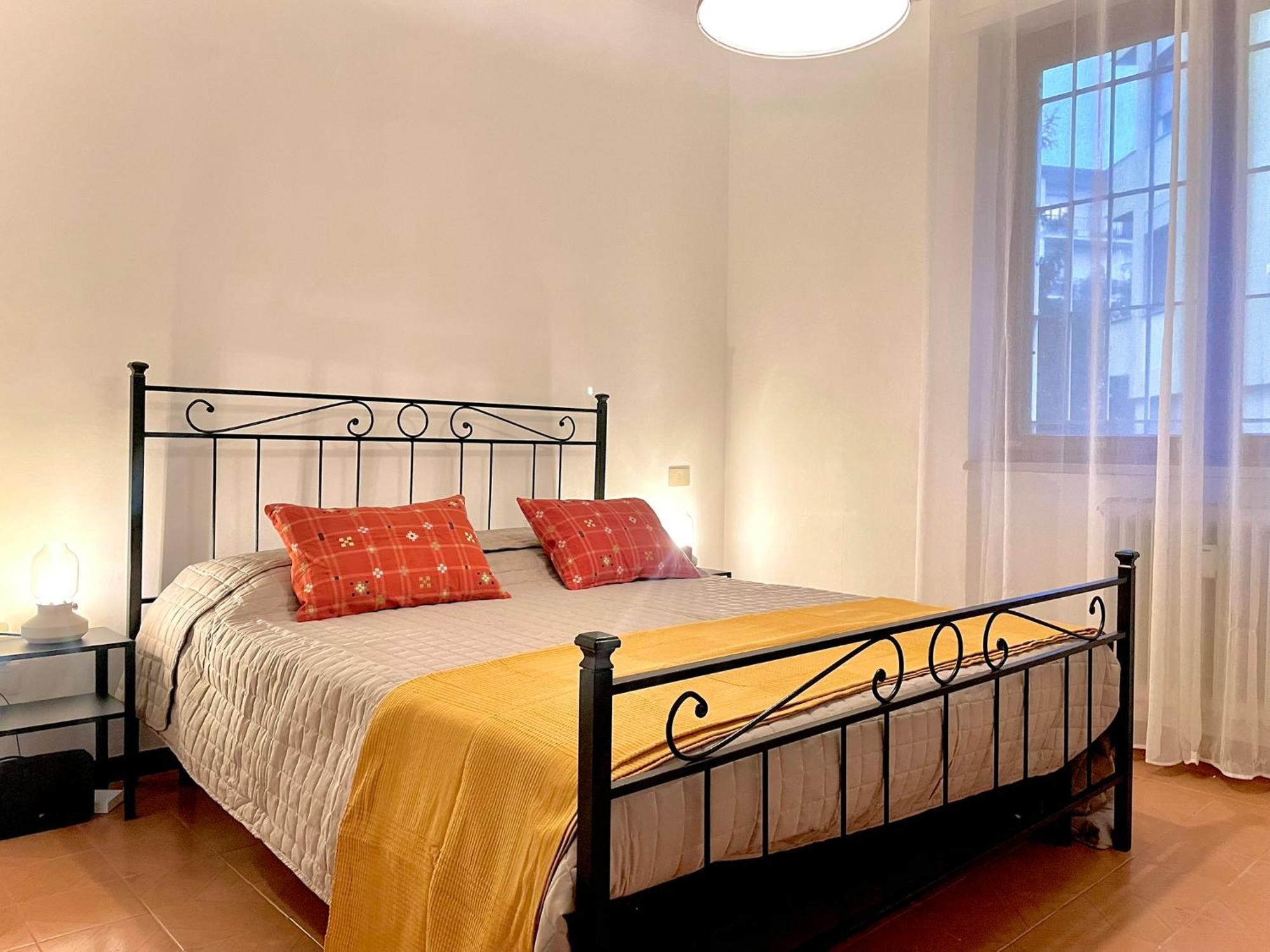 2 Camere, Parcheggio, Balconi, Vicino Al Centro Apartment Pisa