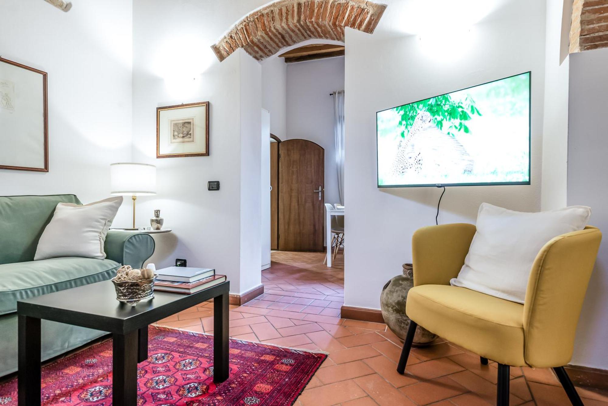 Hostly-santa Maria Tower Suite-just By The Tower Apartment Pisa