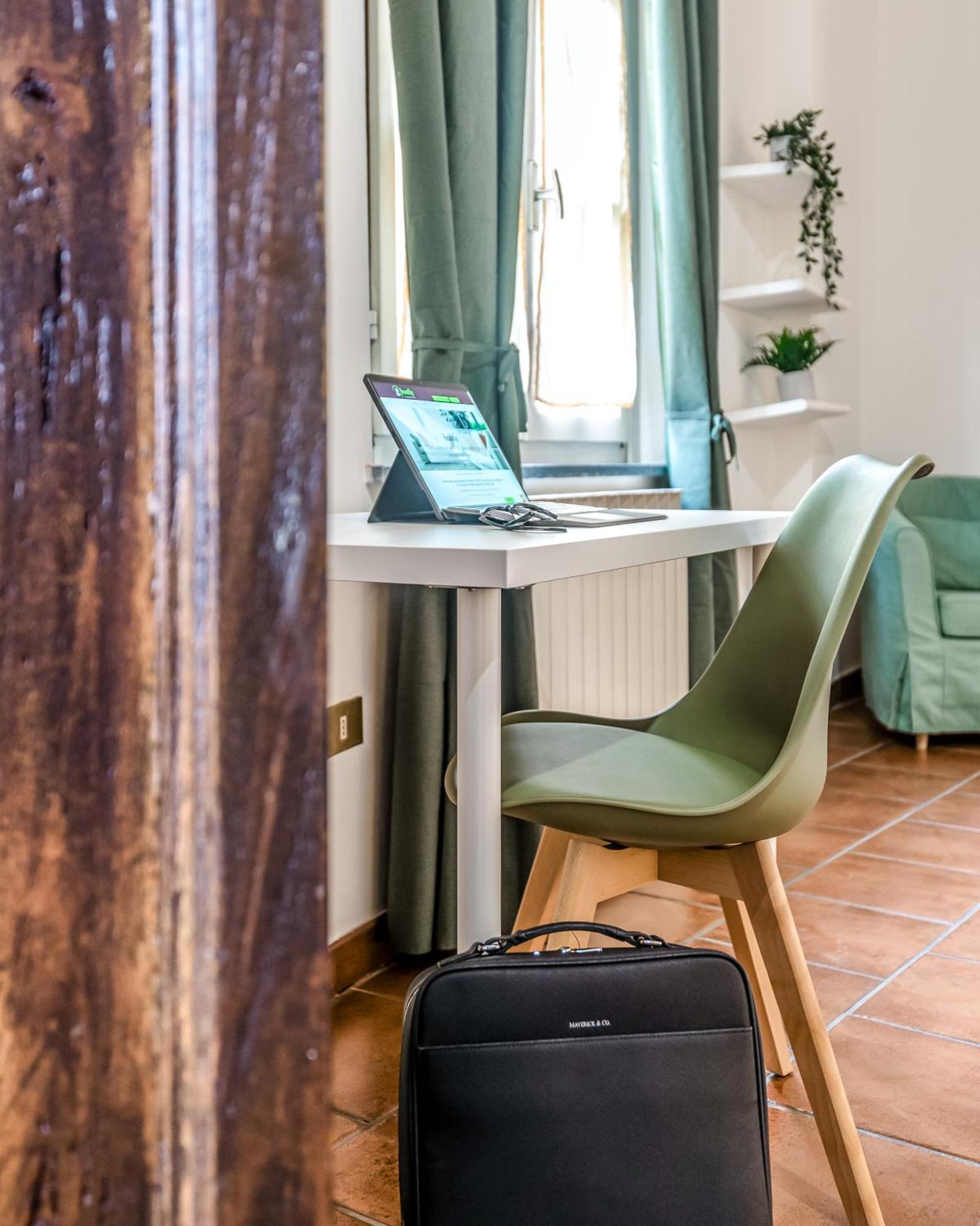Hostly-maison L'arancio-large House Near The Tower *