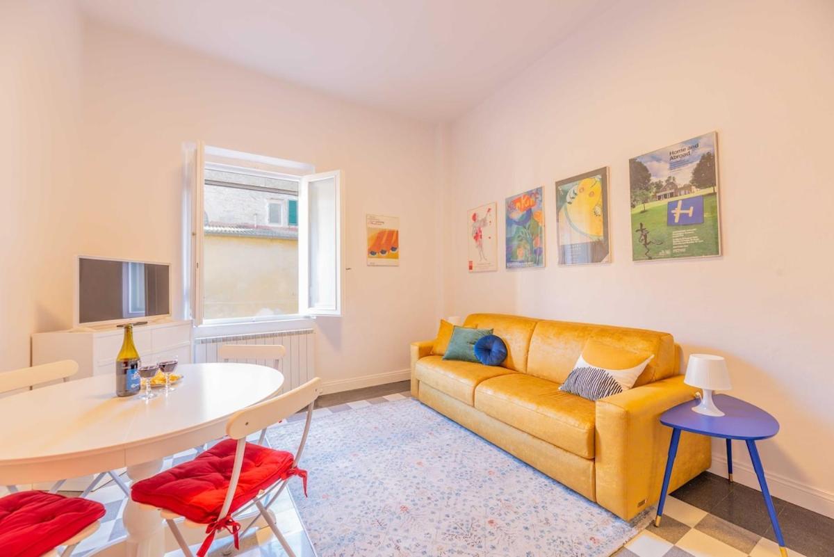 Windrose Oleander's Apartment