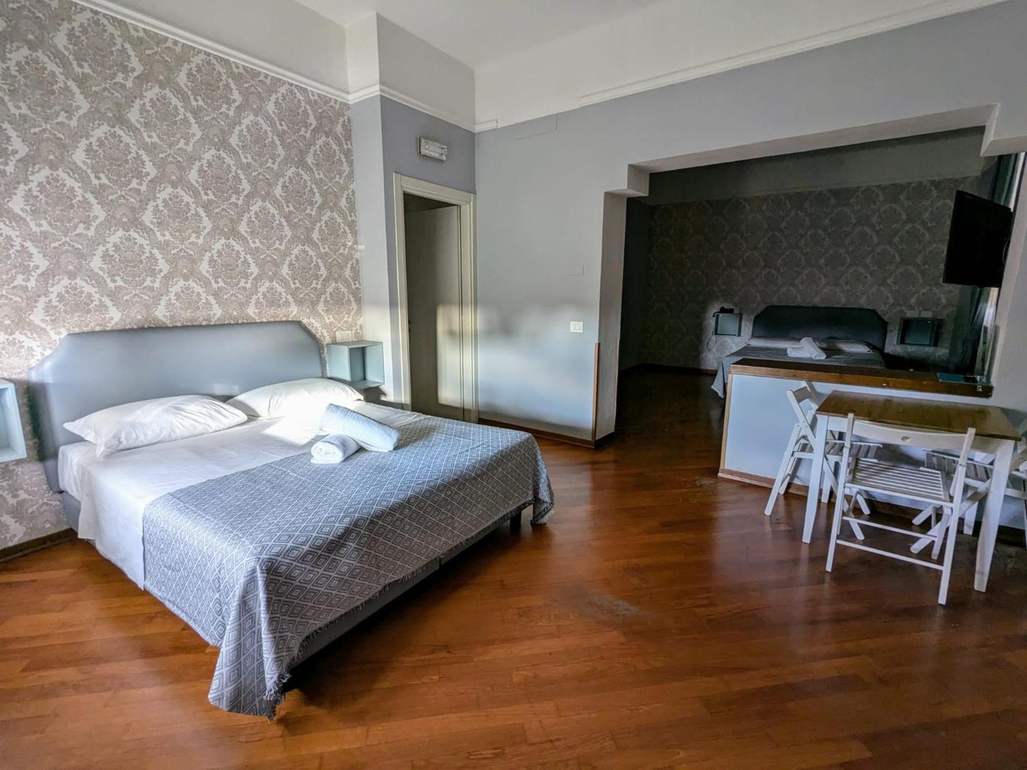 Athena Hotel Pisa