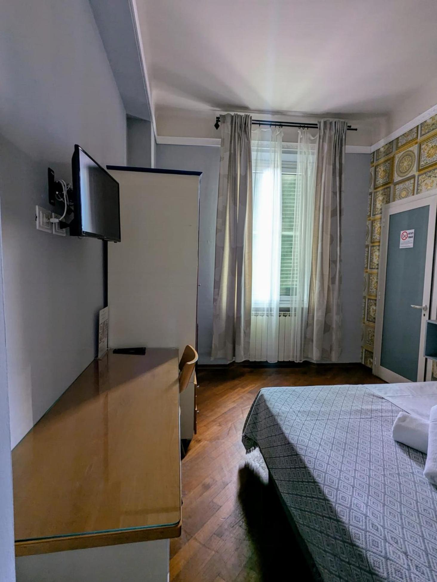 Hotel Athena Pisa