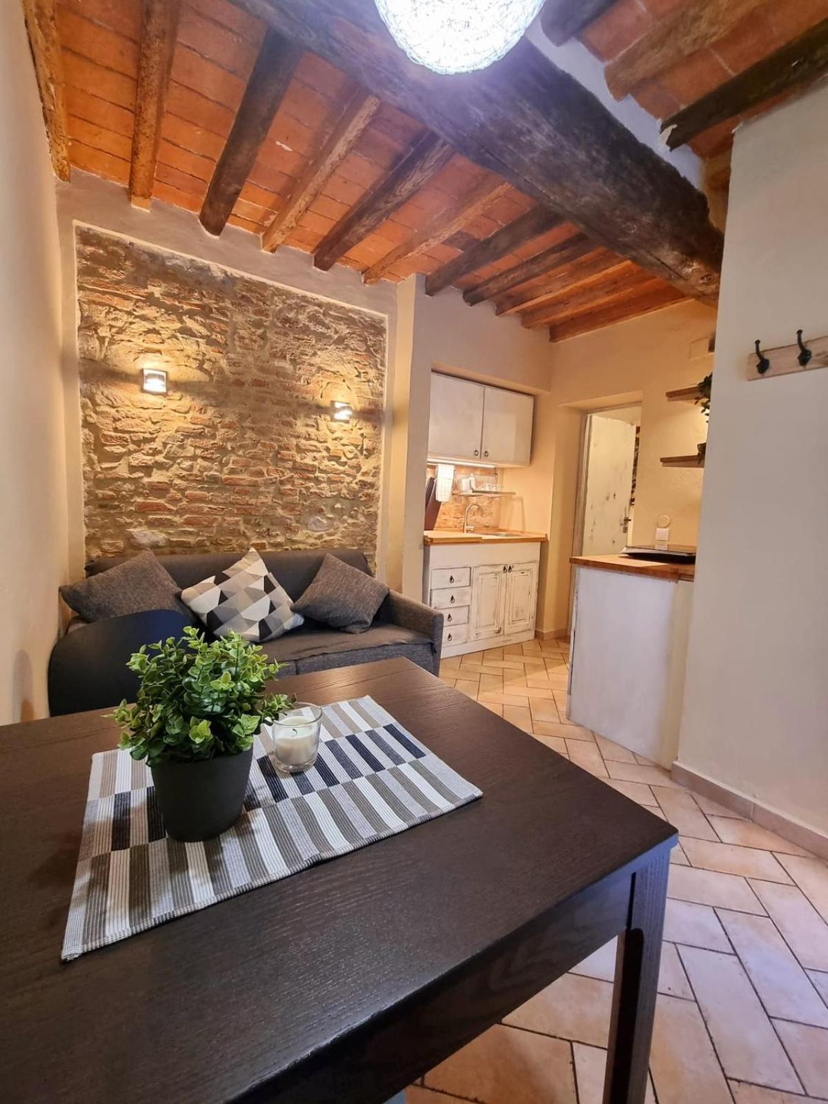 Tra Miracoli E Cavalieri Apartment *