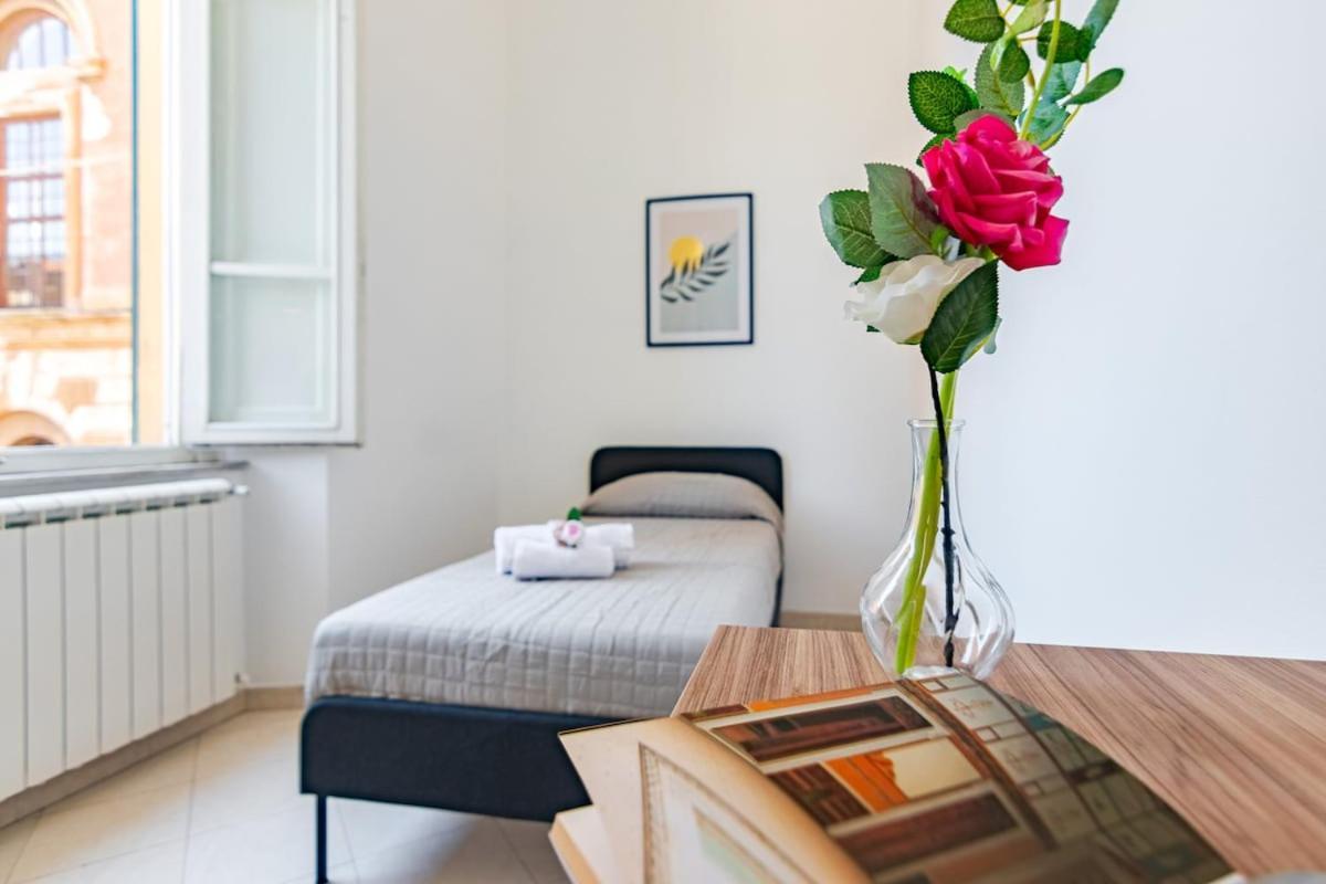 Căn hộ -cavour 4- 2 Bedrooms Near The Leaning Tower *