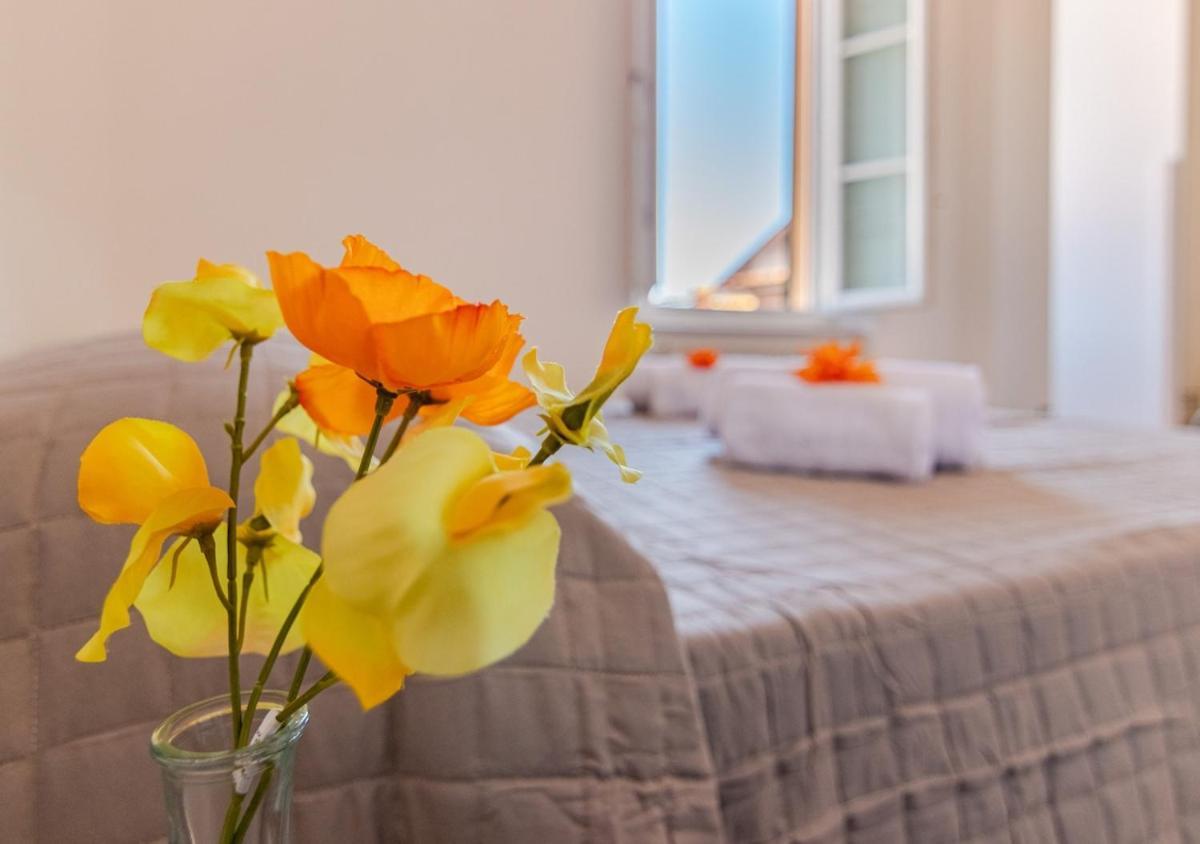 -cavour 8- 3 With Views - Near The Tower *