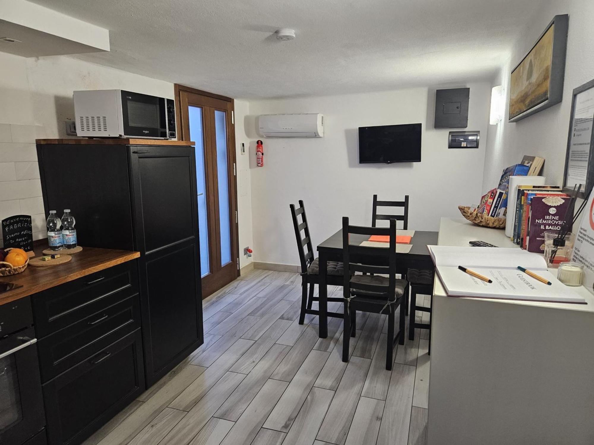 Sweet Apartment *