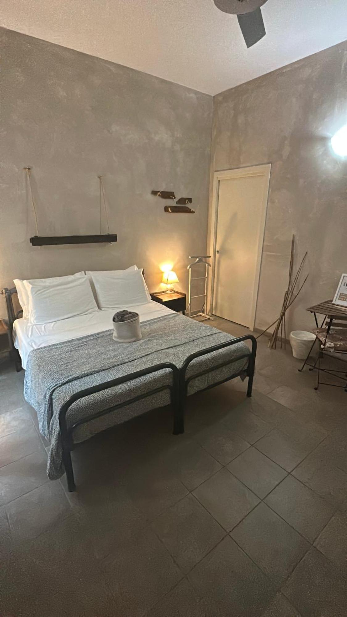 - Il Casale Toscano - 1900mt From The Tower Of & Trains Station - Free Parking - No Breakfast - No Air Conditioning But Fan - Only Self Check-in Access From 3 Pm Landhaus *