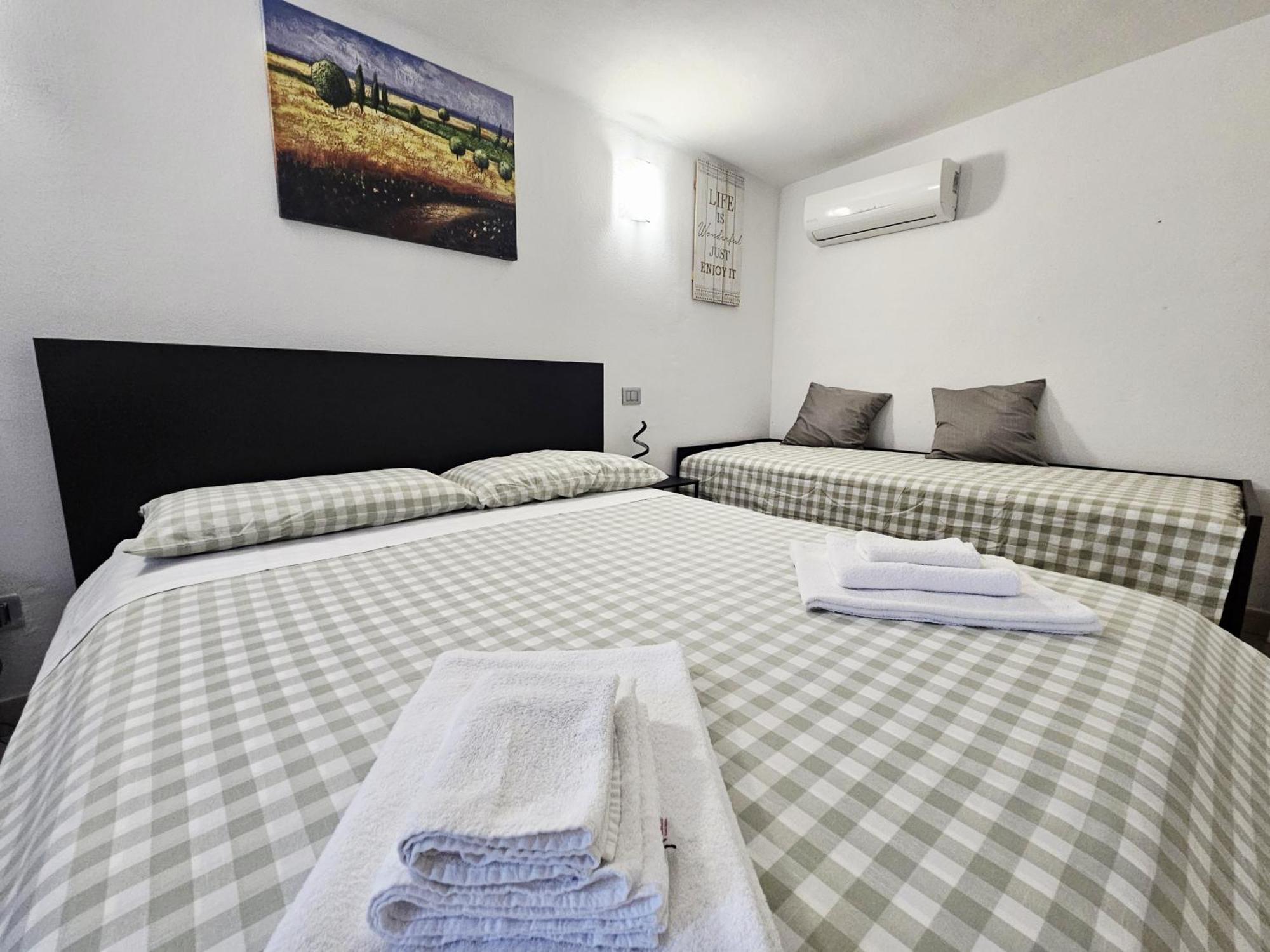 Sweet Apartment *