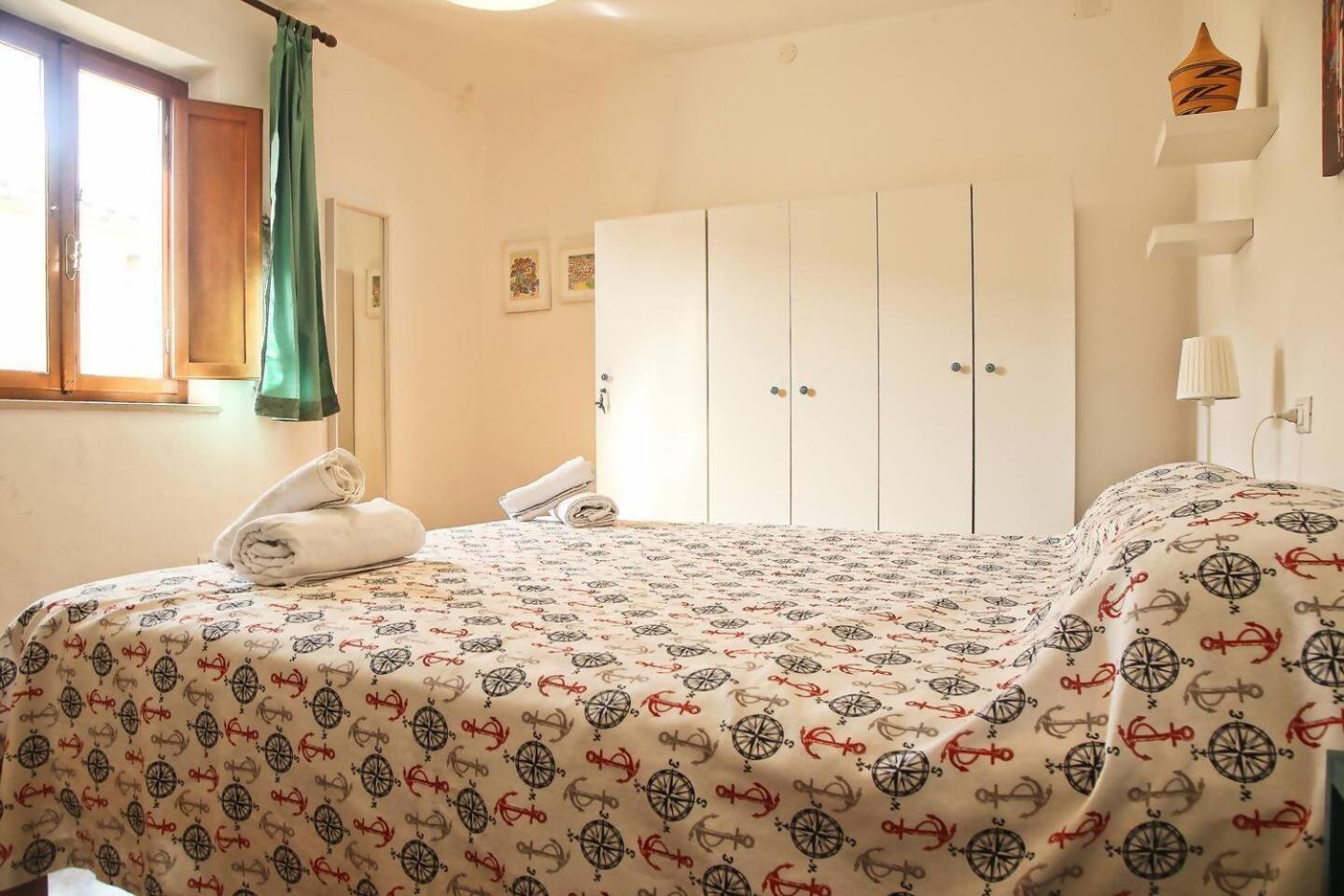 Parcheggio Gratuito Vicino Torre Di Appartamento Pisa