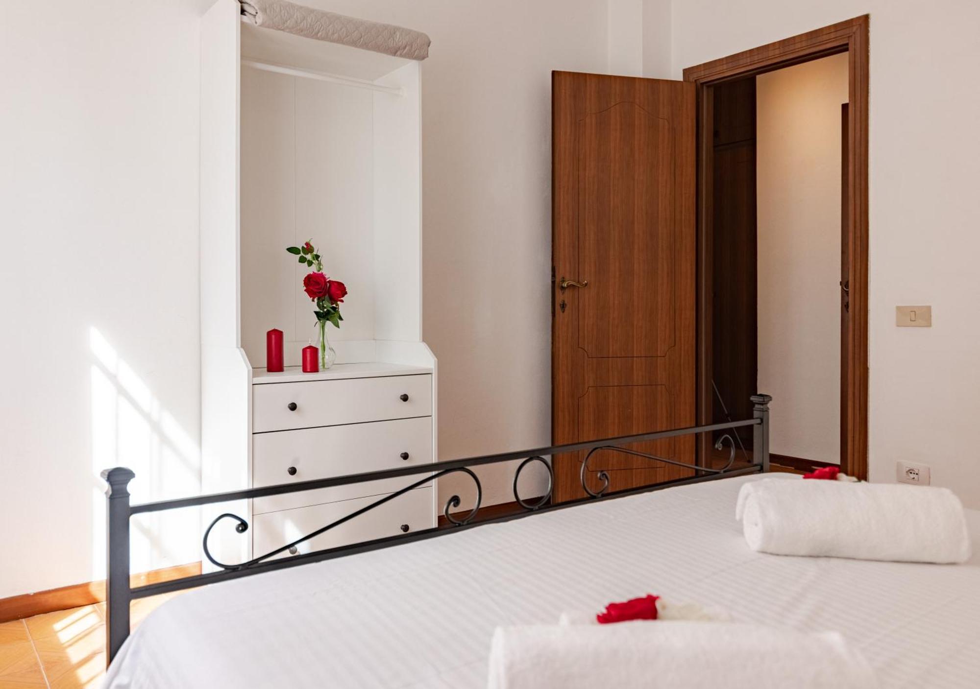 Appartamento Landi 1 - 2 Camere, Parcheggio, Balconi, Vicino Al Centro *