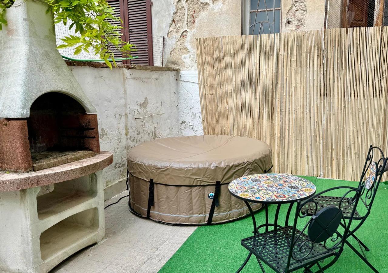 Apartment Lungarno - Giardino E Vasca *