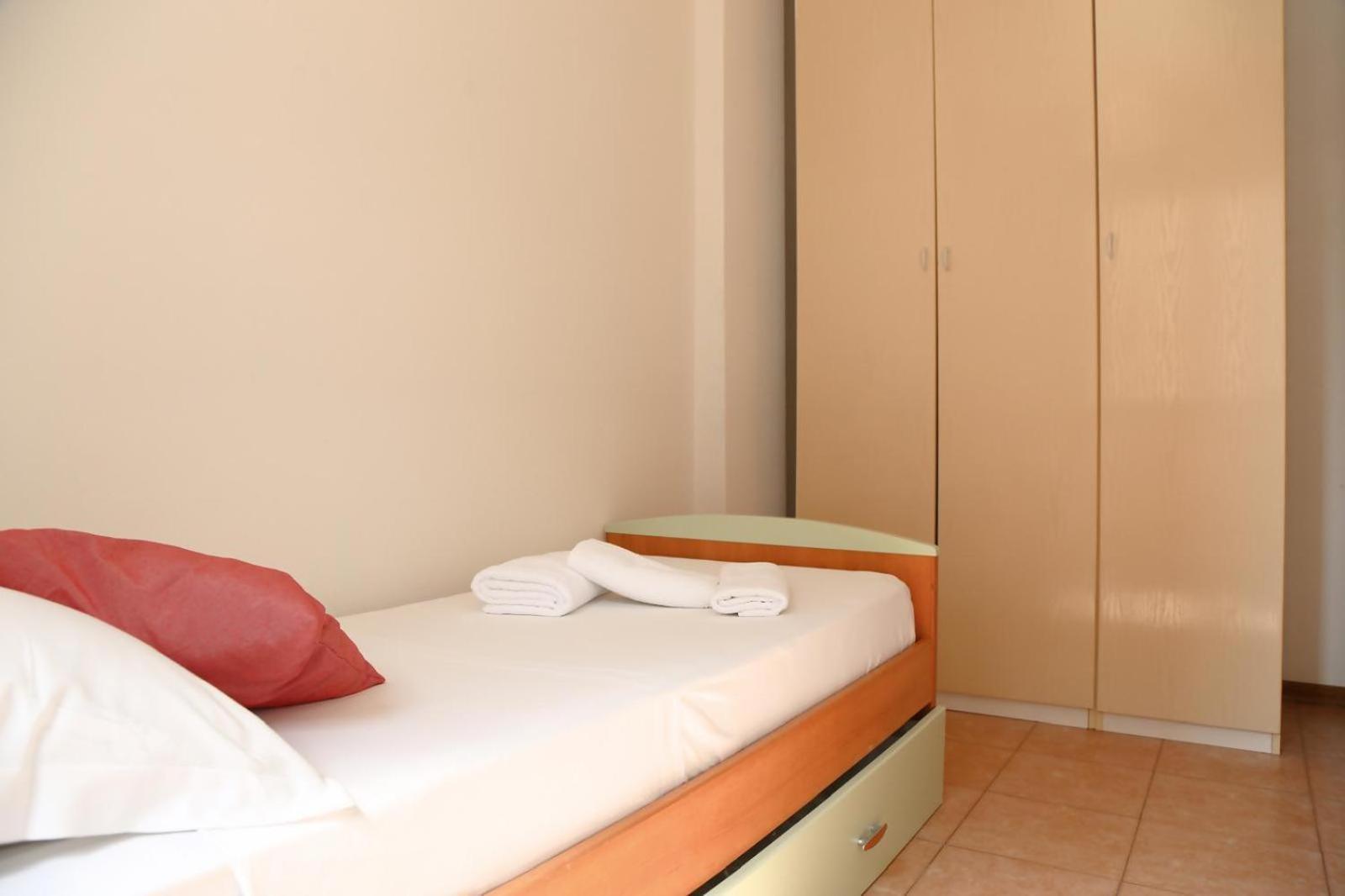 Agostino Airport Apartment *