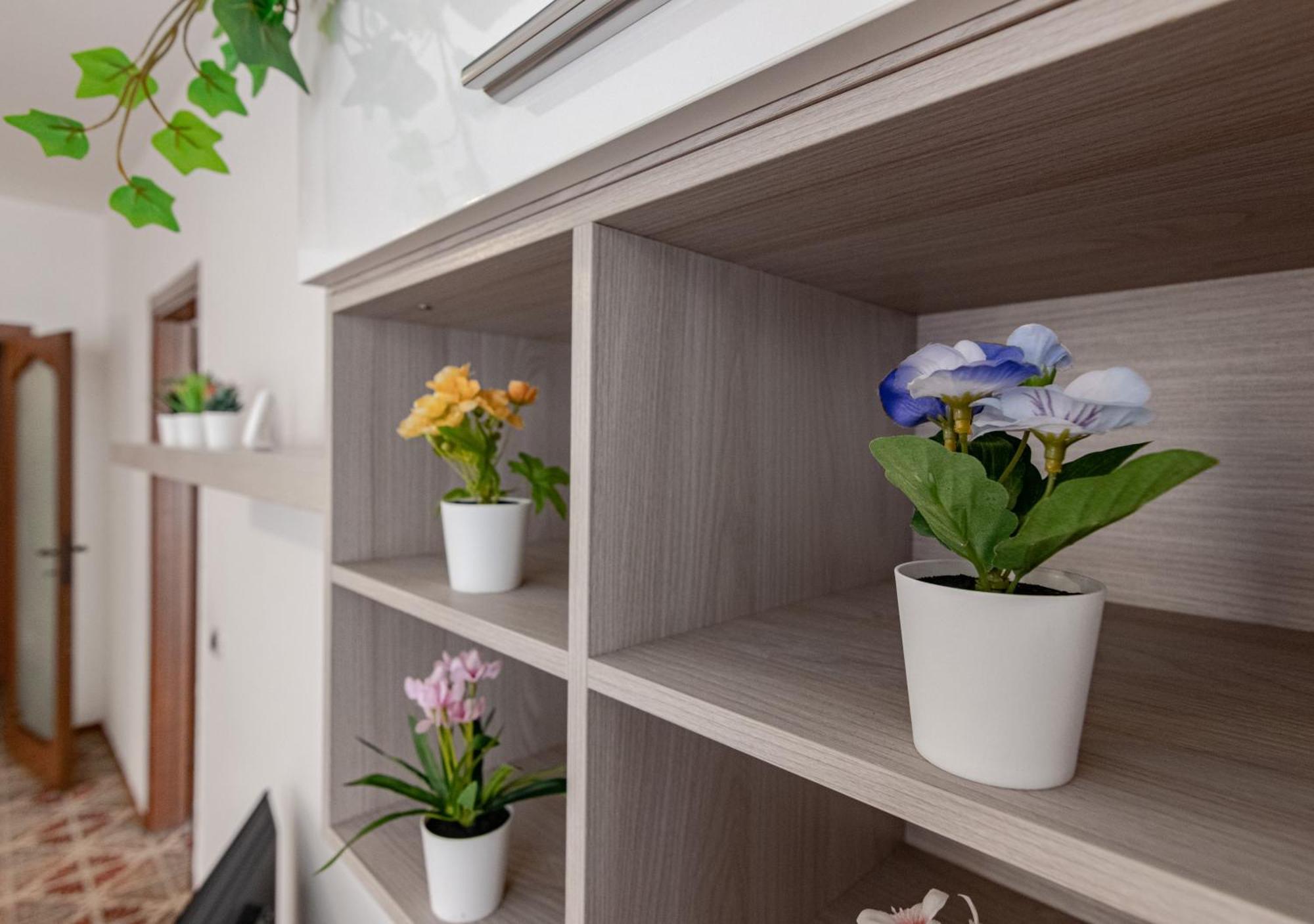 Landi 3 - 2 Con Balcone, Ascensore E Parcheggio *