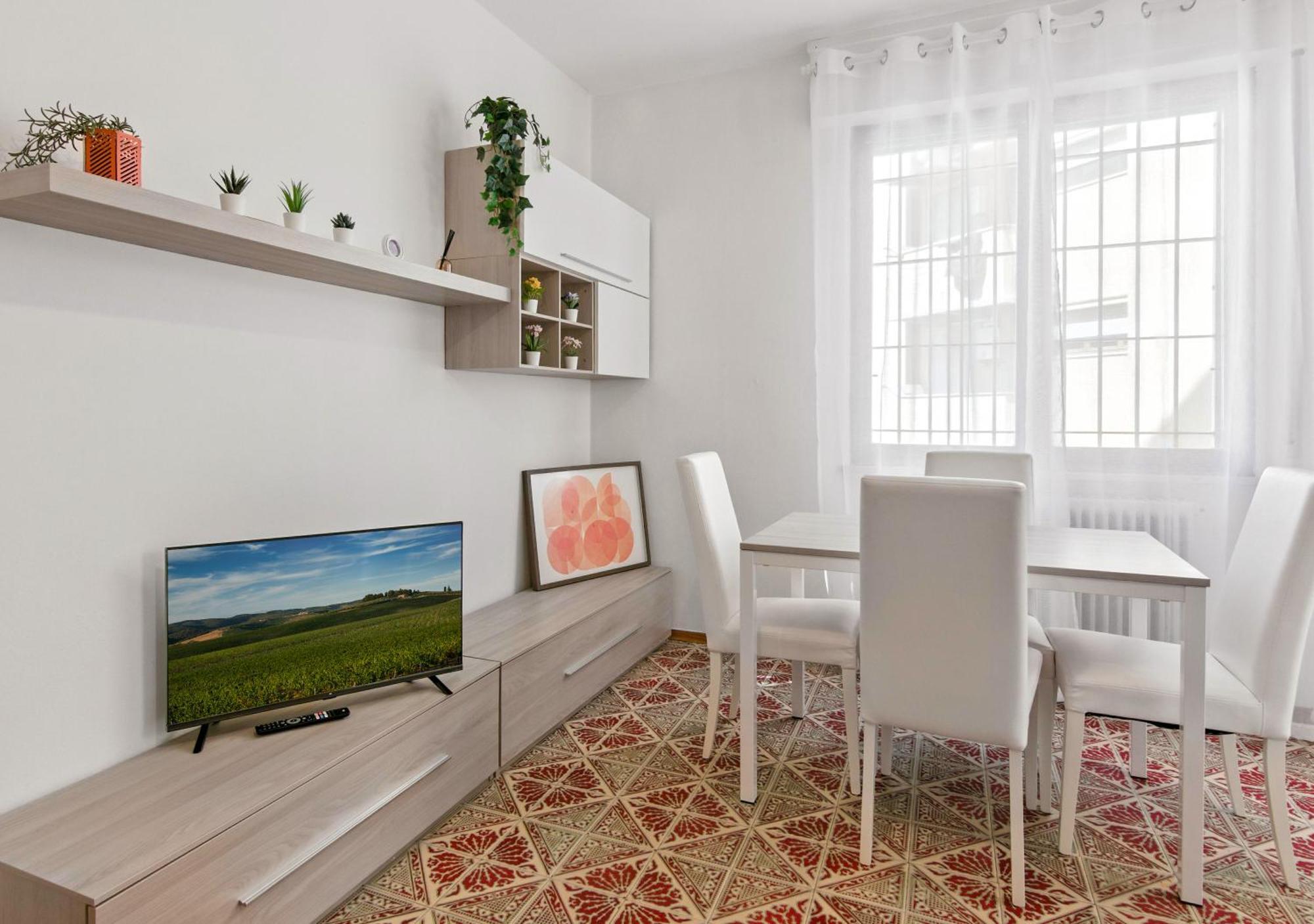 Landi 3 - 2 Con Balcone, Ascensore E Parcheggio