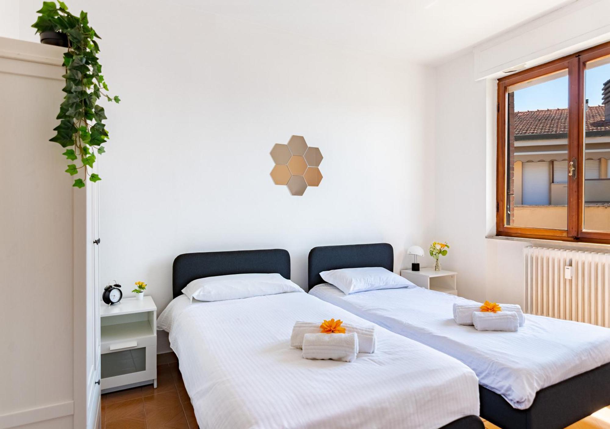 Attico 2 Balcone Parcheggi Gratis Ascensore