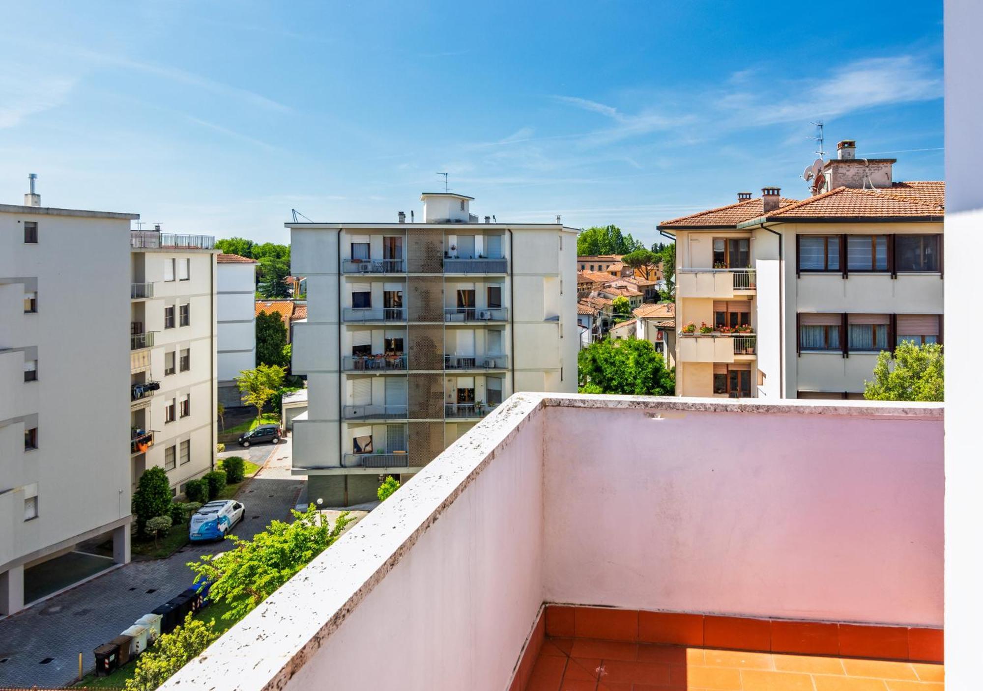 Apartamento Attico 2 Balcone Parcheggi Gratis Ascensore Pisa