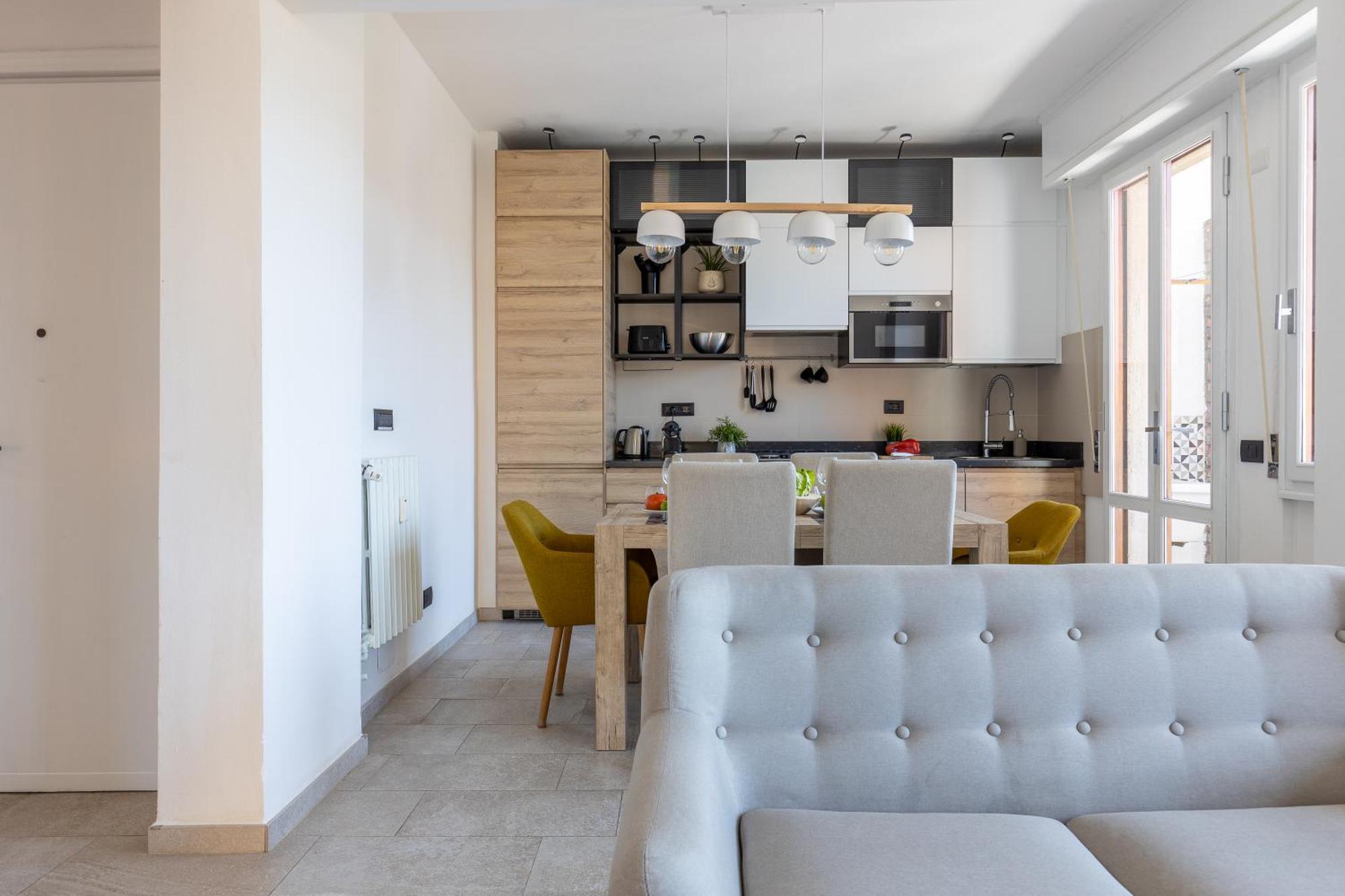 Guesthost - Charming Modern In *
