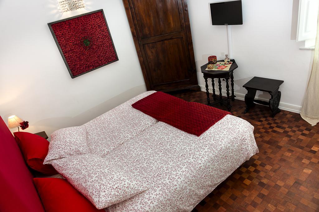 Bed & Breakfast 23 *