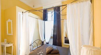 Tower Hotel 2*