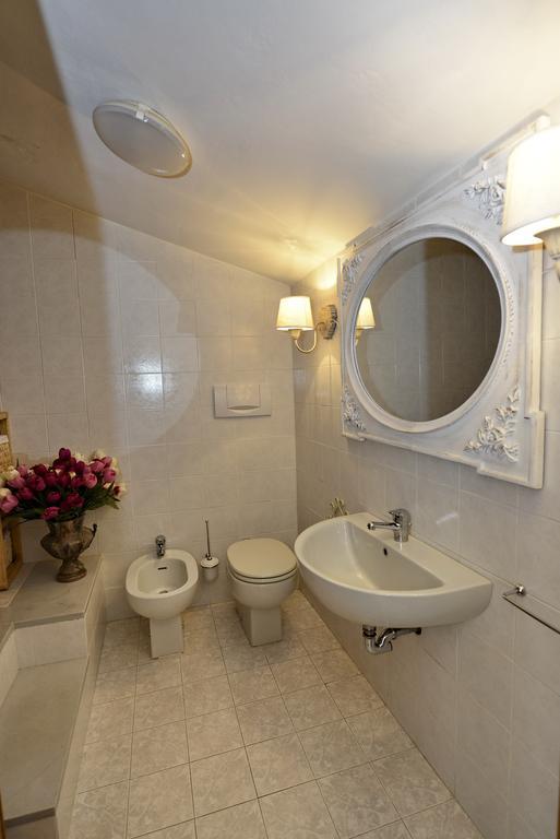 Le Streghe D'arimathea Guest house Pisa