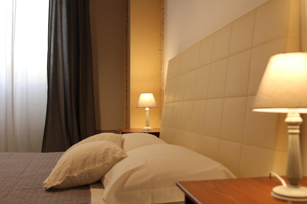 Bed & Tower Bed & Breakfast Pisa