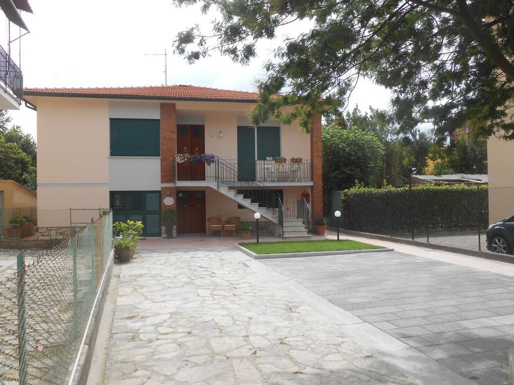 Guest house Gino's House *