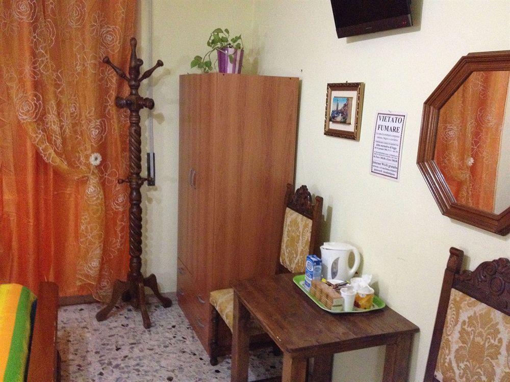 A Casa Doina Airport2 Bed & Breakfast Pisa