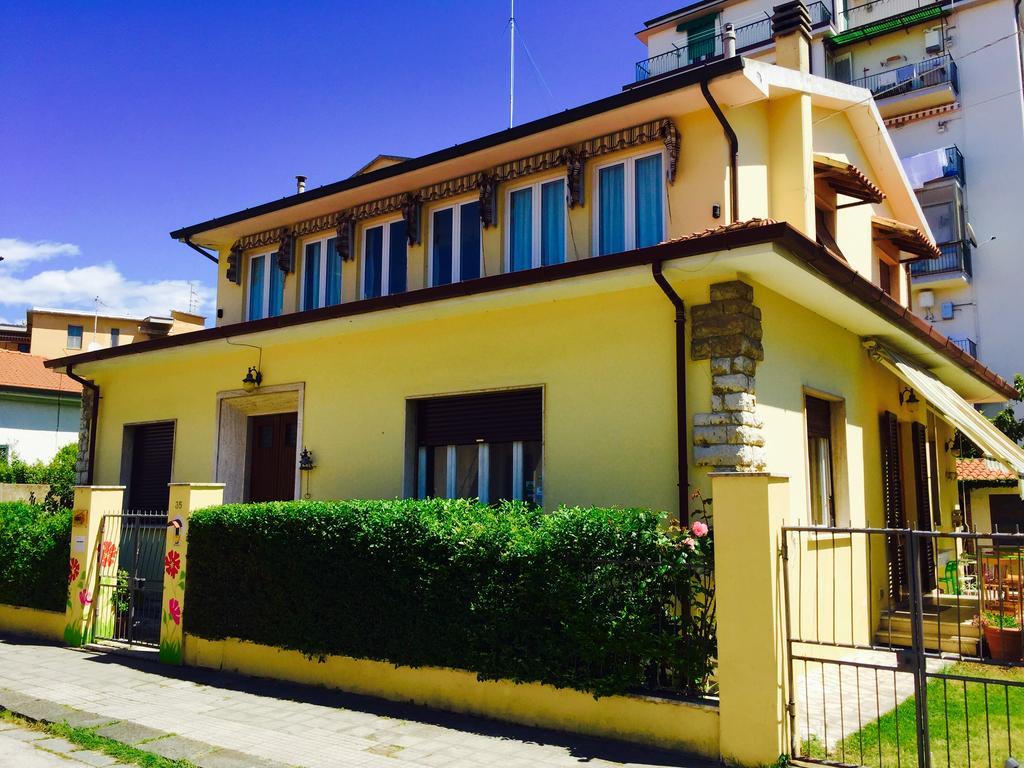 Acomodação com café da manhã  Harmony House Prestige 3*