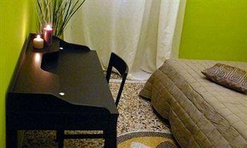 Bed & Breakfast 4