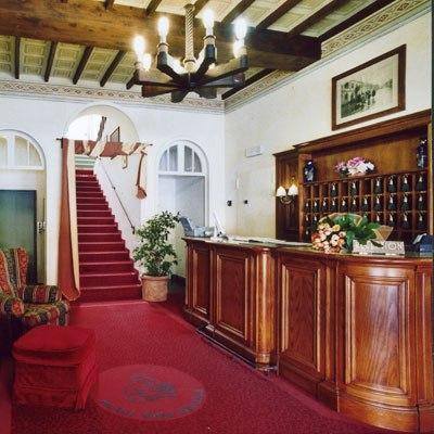 Kinzica Hotel 3*