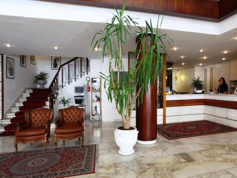 Hotel Ariston 3*