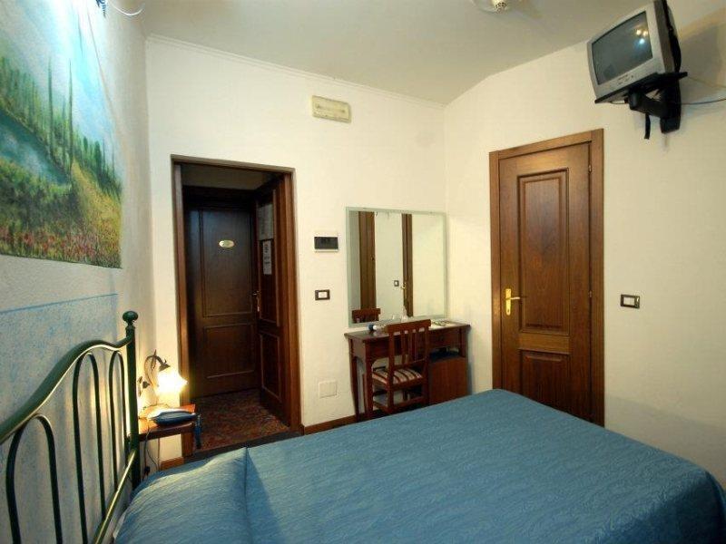 Hotel Leonardo Pisa