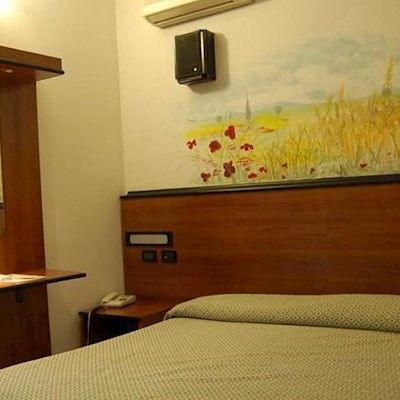 Hotel Leonardo 3*