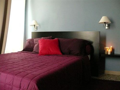 4 Bed & Breakfast 3*