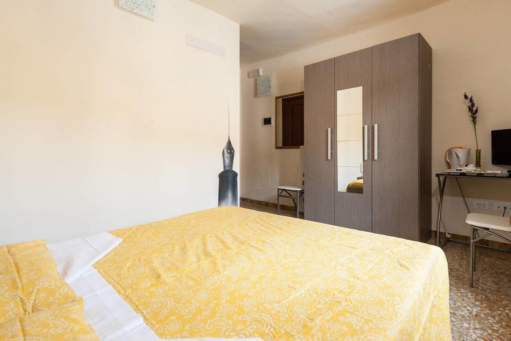Maison Dei Miracoli Bed & Breakfast