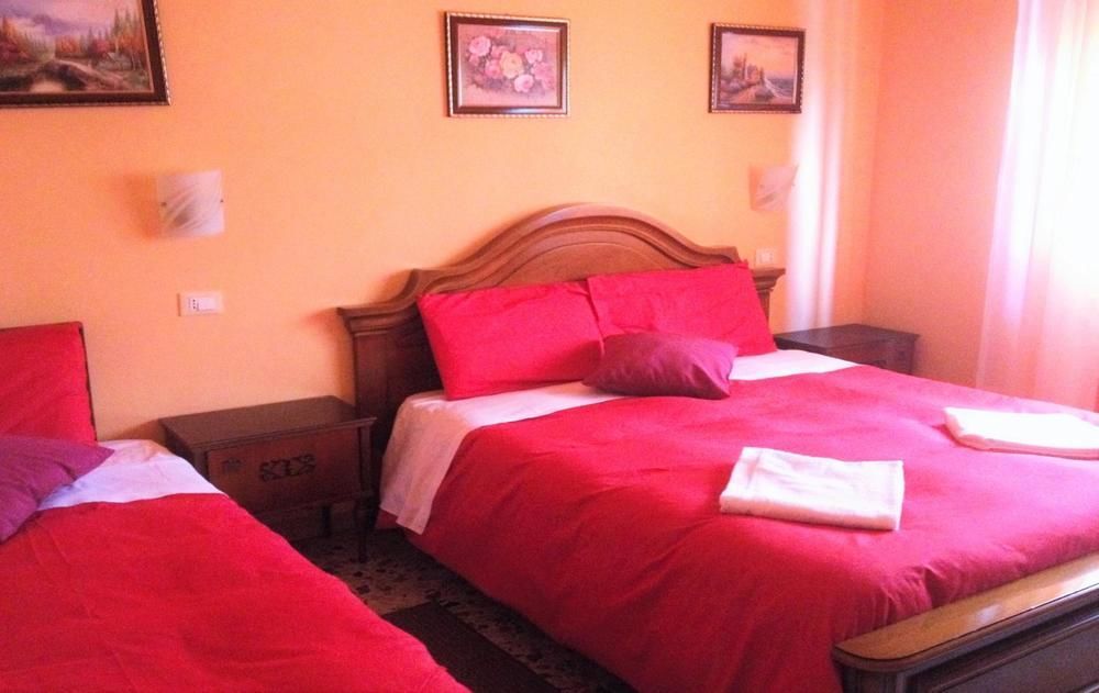 A Casa Doina Airport2 Bed & Breakfast Pisa