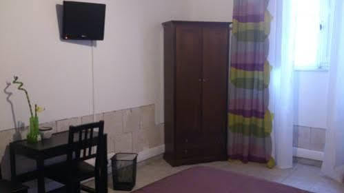 Bed & Tower Bed & Breakfast Pisa