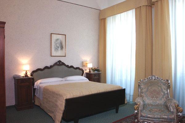 Hotel Kinzica 3*