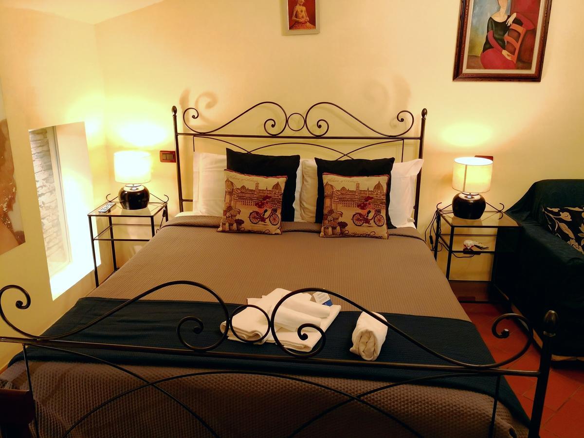 Window To The Tower Bed & Breakfast Pisa
