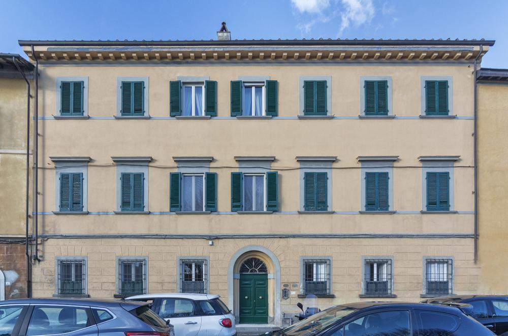 Ester Bed & Breakfast Pisa