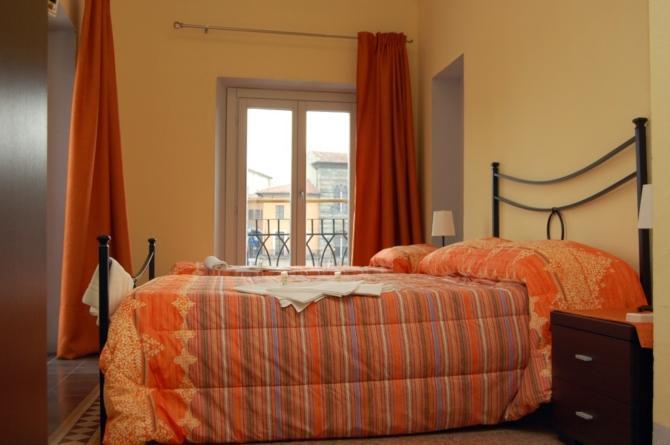 Ponte Di Mezzo Bed & Breakfast