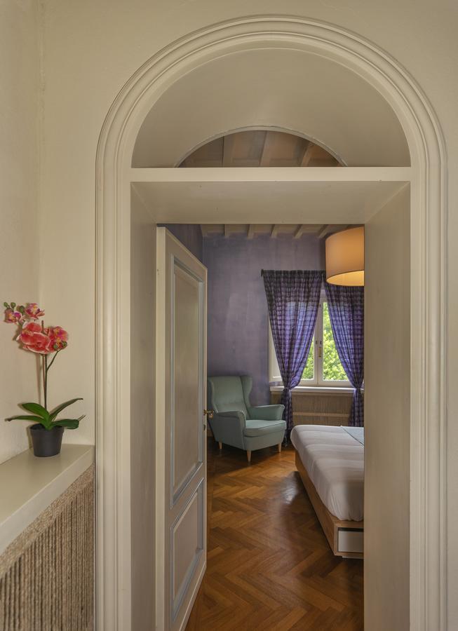 Lauri Loft *